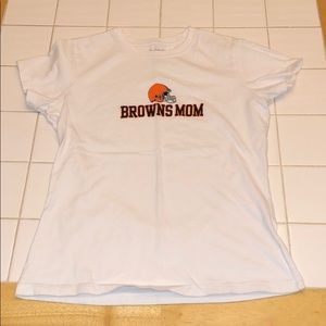Cleveland Browns ladies cut small Short sleeve T